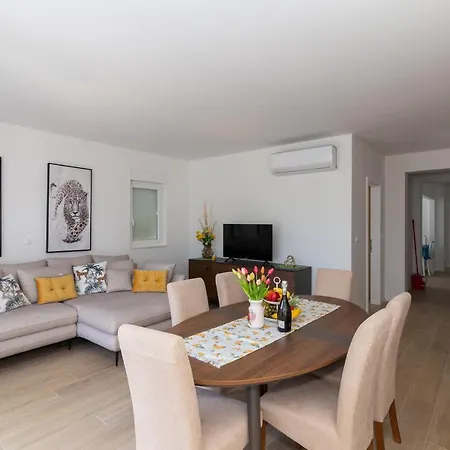 Apartment Sahara Zivogosce